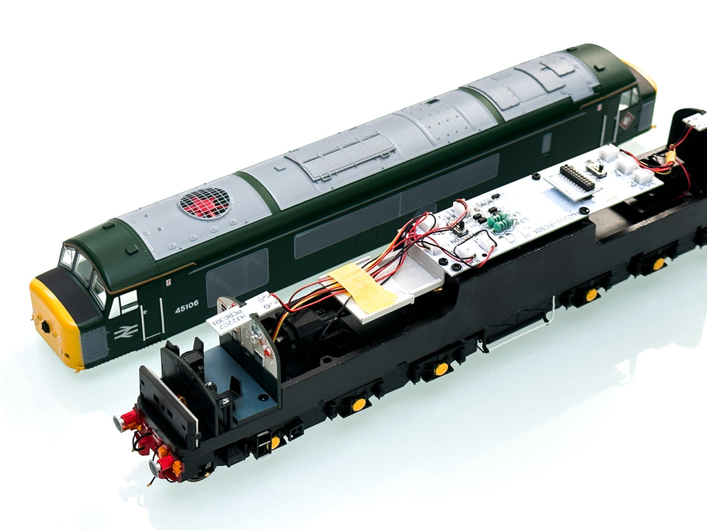 Sound Fitting The New Heljan Class 45